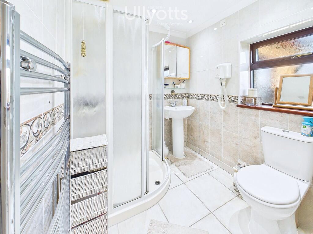 Ensuite