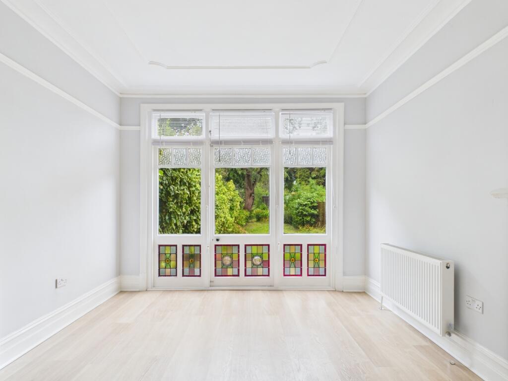 CAM03750G0-PR0062-STILL002