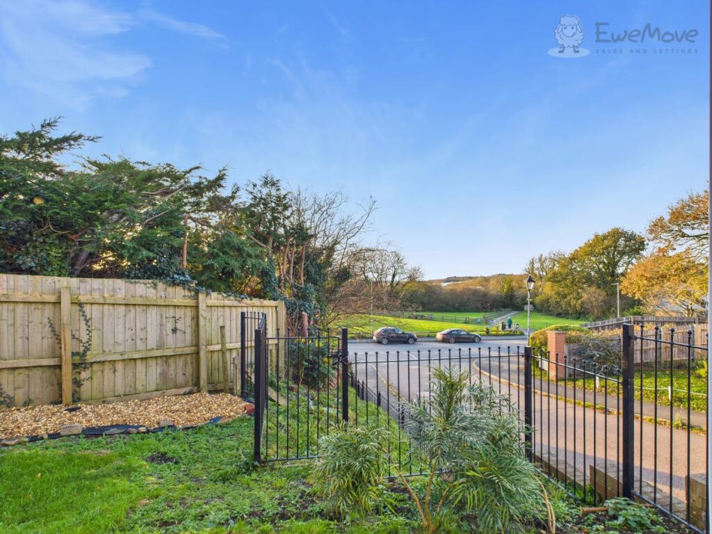 EWEMOVE SOUTH MOLTON - VIEW FROM PATIO