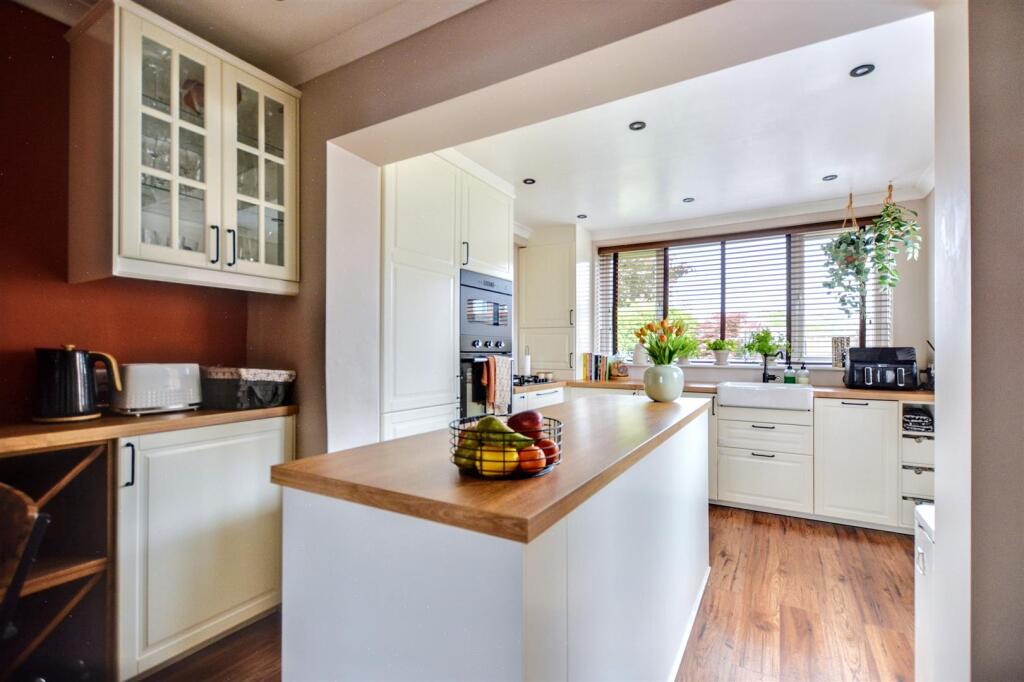 Kitchen Diner_2.jpeg