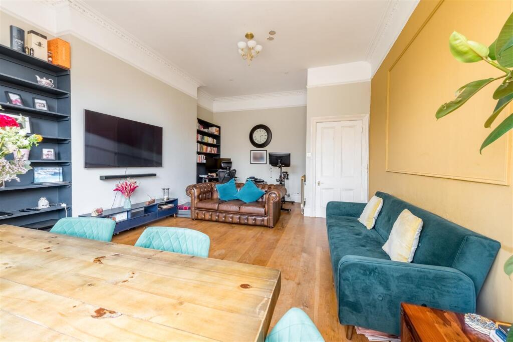 Flat 4, 30 First Avenue-16.jpg