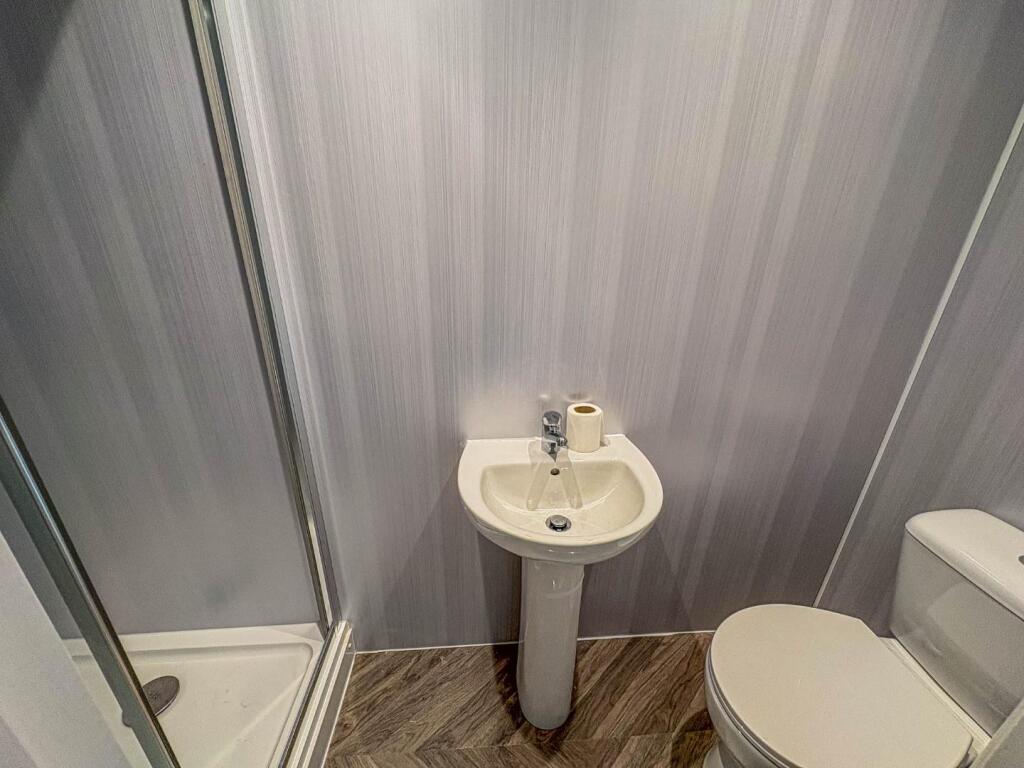 Shower room.jpg