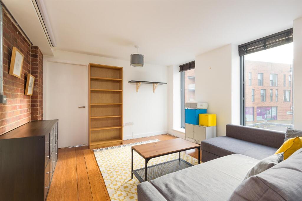 untitled (16 of 18).jpg