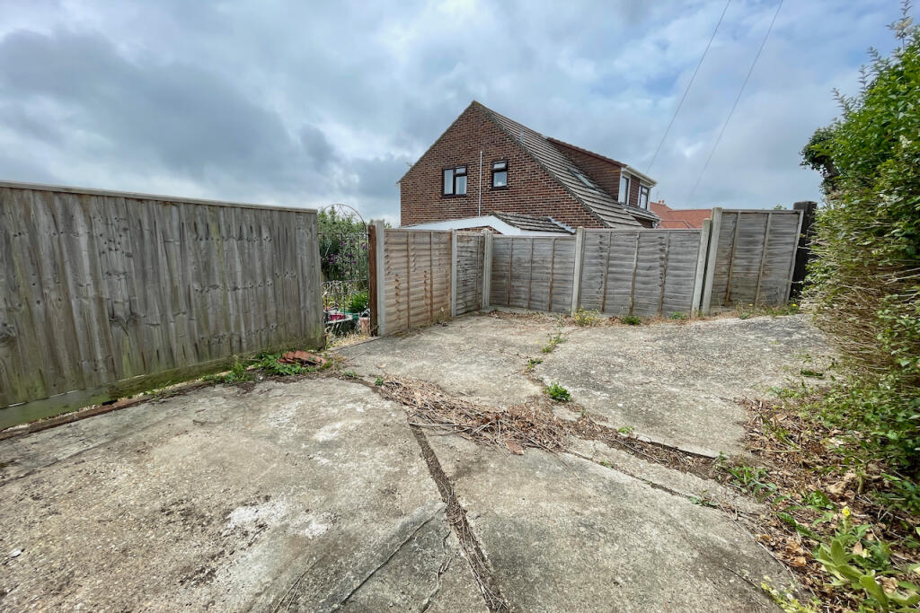 Parking Area off Hill Road