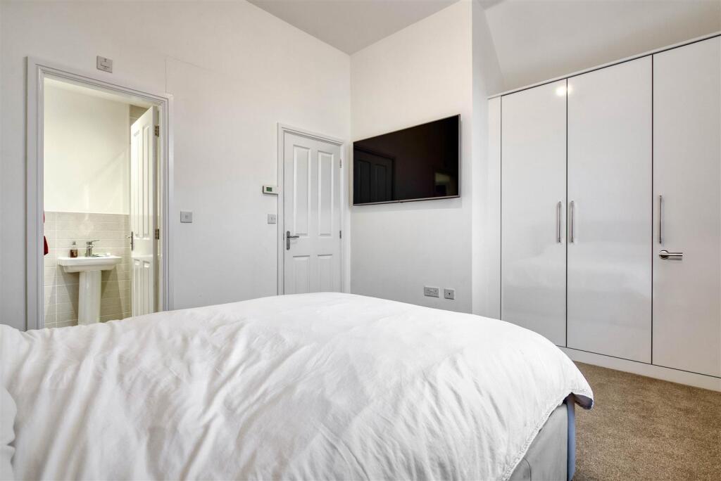 29 slater crescent upholland wn8 0bw-36.jpg