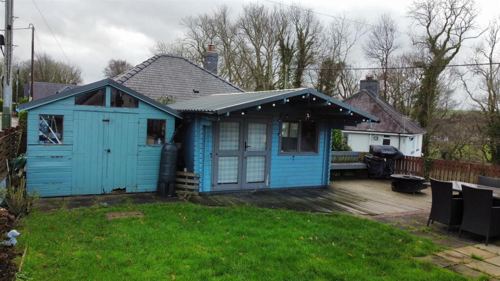 dji_fly_20251211_103614 am_199_1765449692638_photo