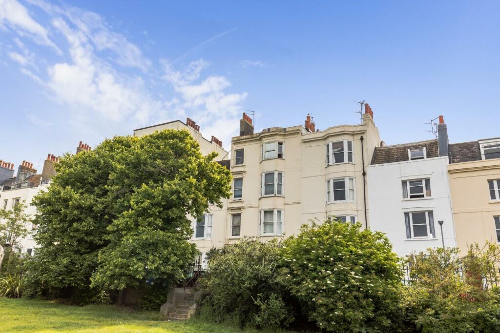 Dorset Gardens, Flat 6-9.JPG