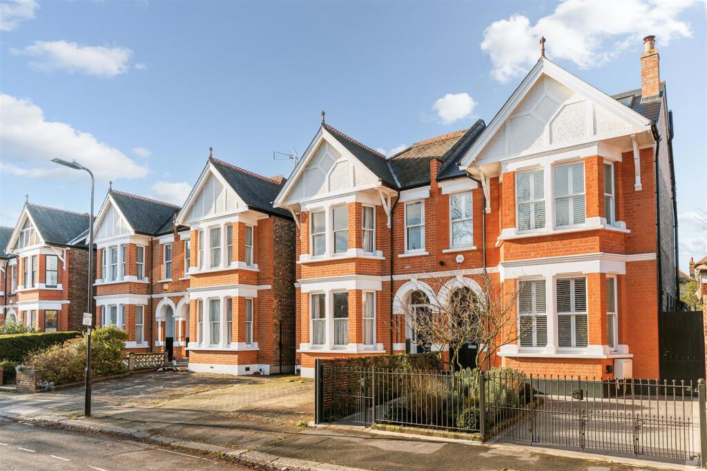 42 Lexden Road-2.jpg