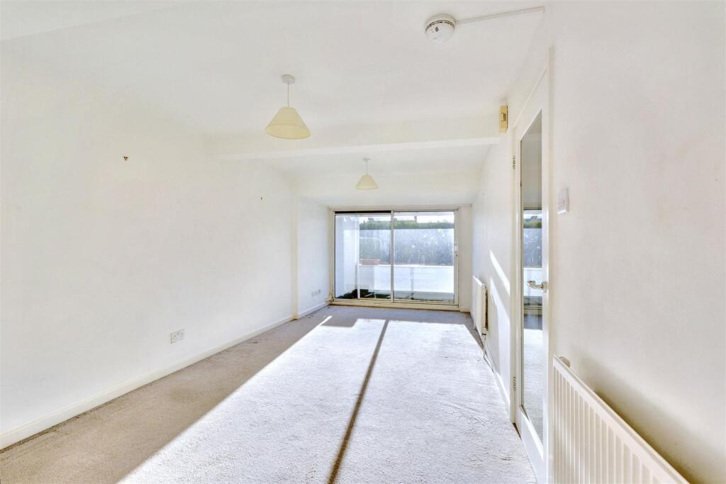 Ground Floor Lounge_1.jpeg