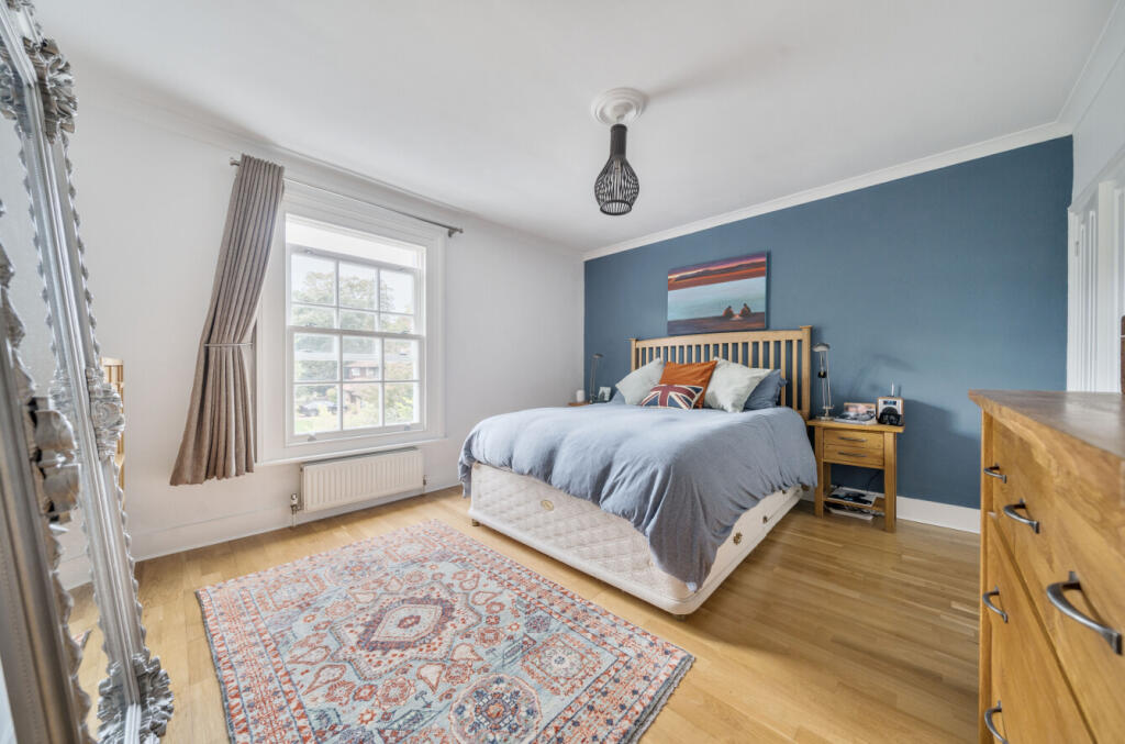 1360539-18-68de79...