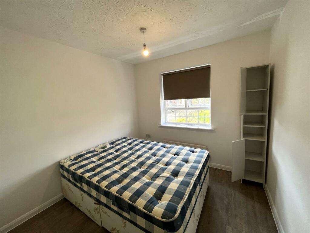 Rodyard Way, Parkside Bedroom.jpeg