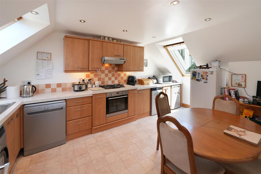Kitchen/Dining