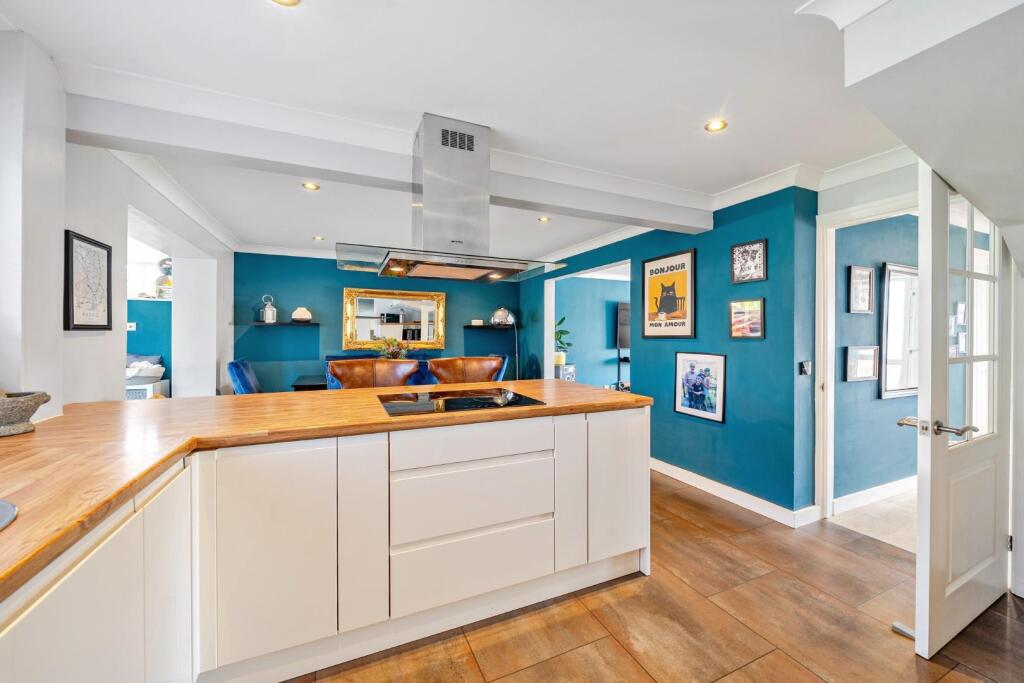 2nd view KITCHEN.jpg