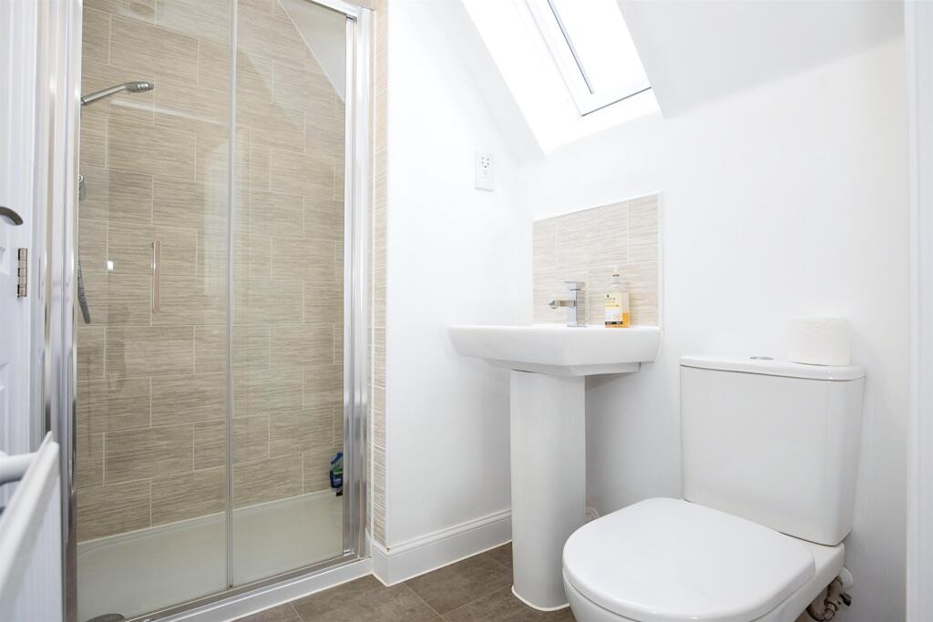 En-suite Bathroom