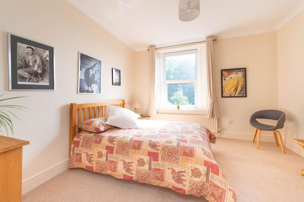 TWO DOUBLE BEDROOMS AND BATHROOM