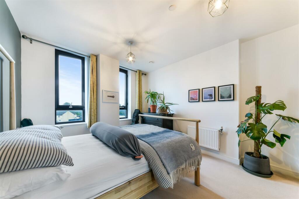 MIZEN HEIGHTS 3