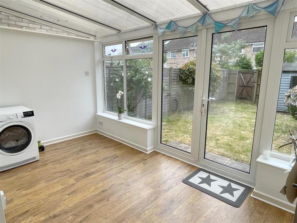 Conservatory - Family Area 1.JPG