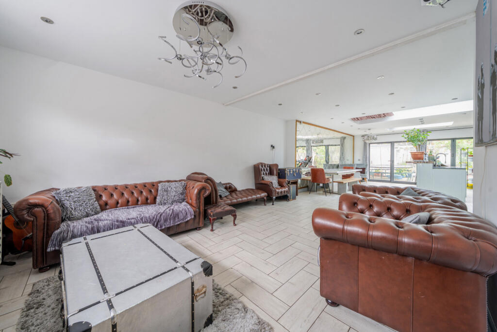 1290139-10-6825d5...