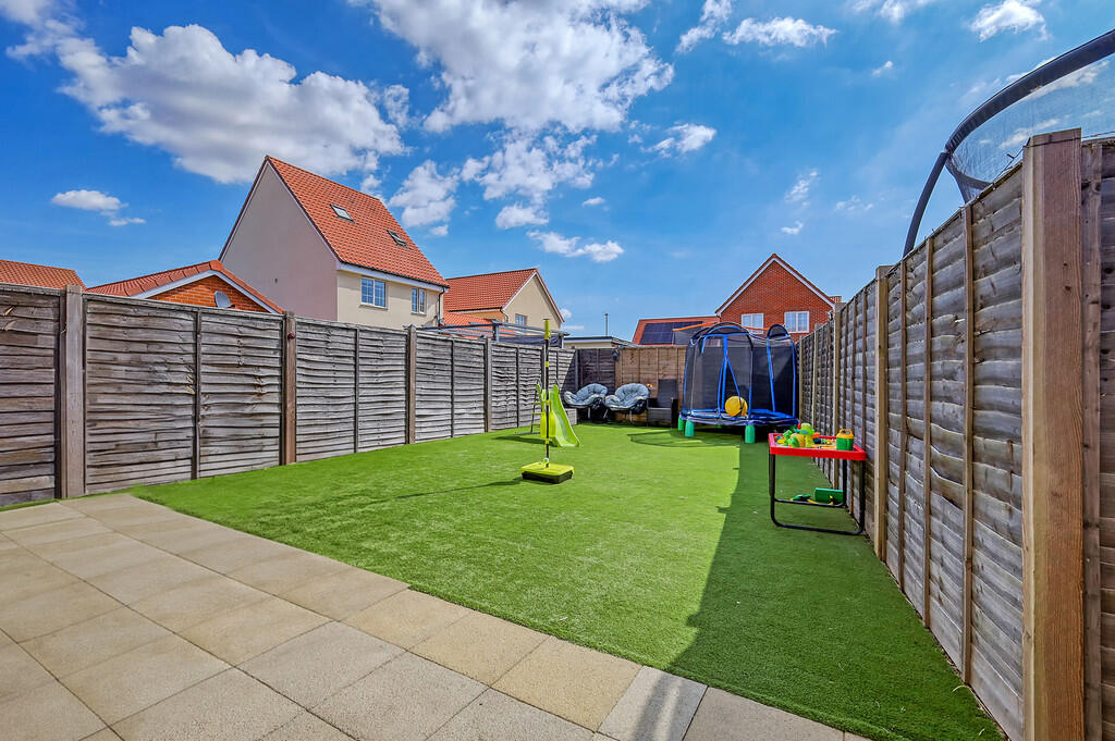 70 Kingfisher str...