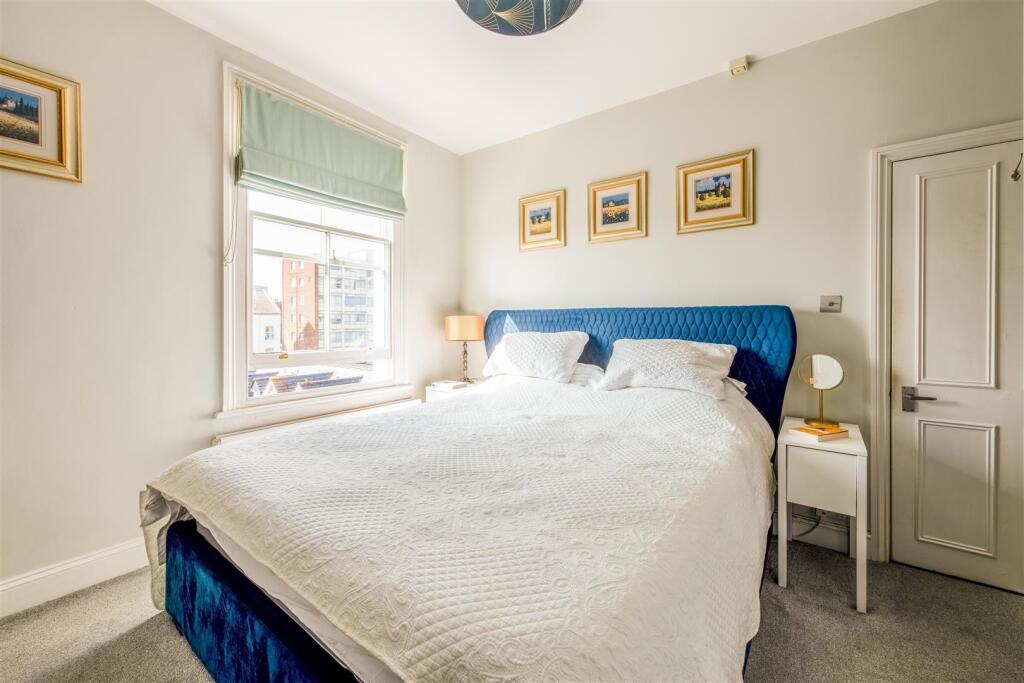 Flat 3, 75 Denmark Villas-23.jpg
