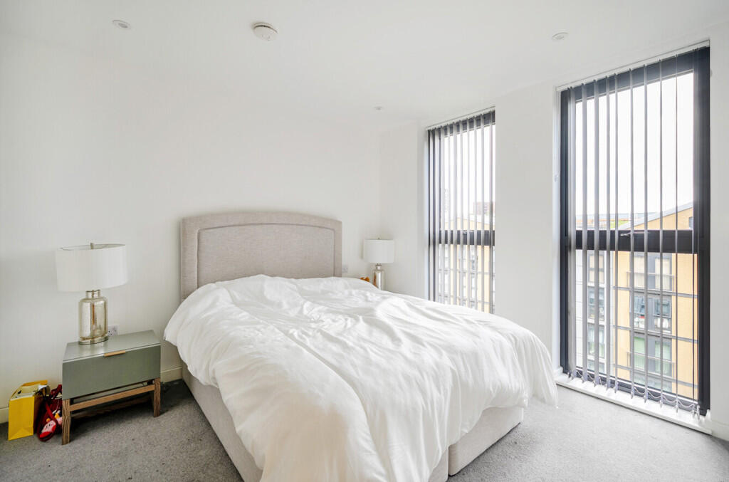 1294105-8-68371e5...