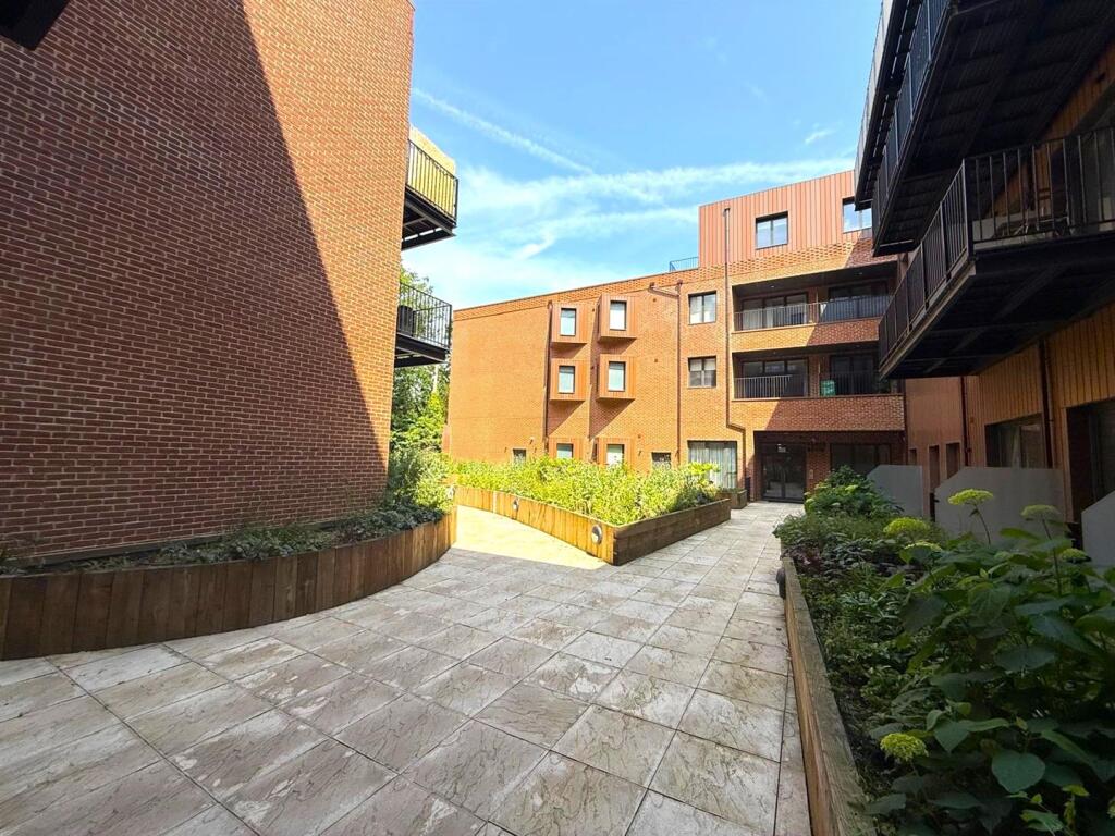 WhatsApp Image 2025-06-17 at 16.42.37_c4efeee6.jpg