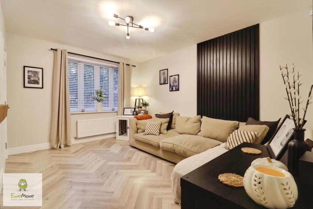 Living - EweMove Cannock