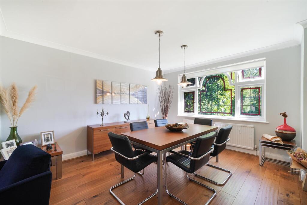 39 Audrey Gardens - IrdVsI7uAOFPIeFstJ3b.jpg