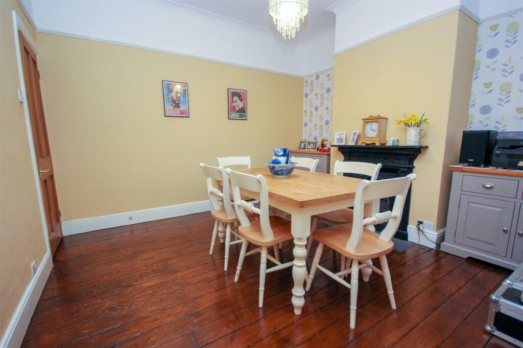 Dining Room 1.jpg
