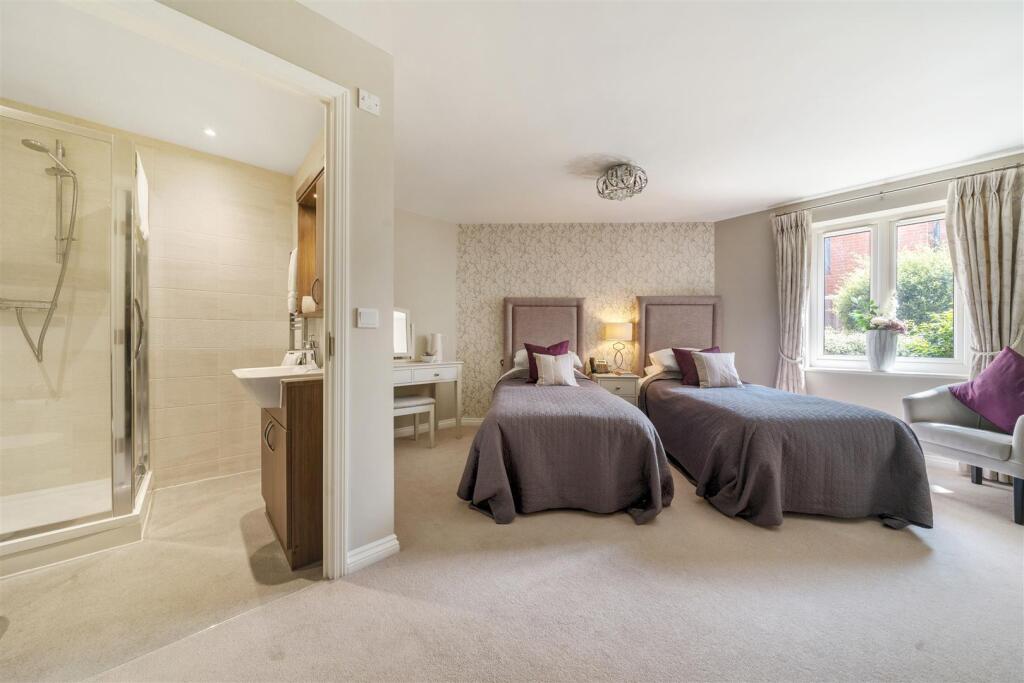 Owners Guest Suite.jpg