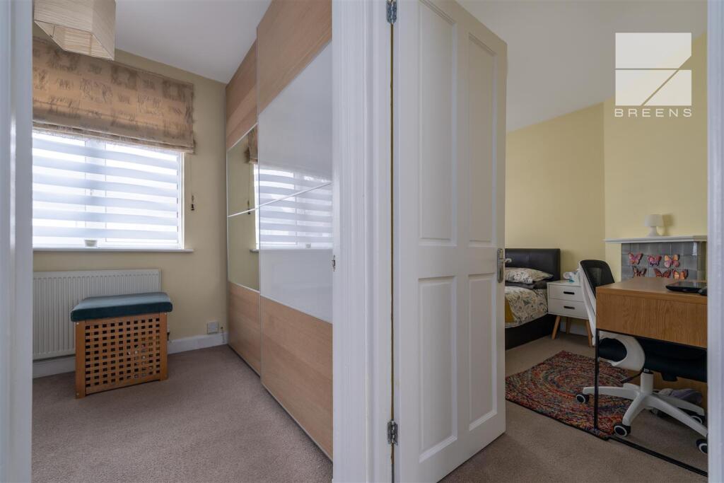 32 Suffield Road_0018.jpg