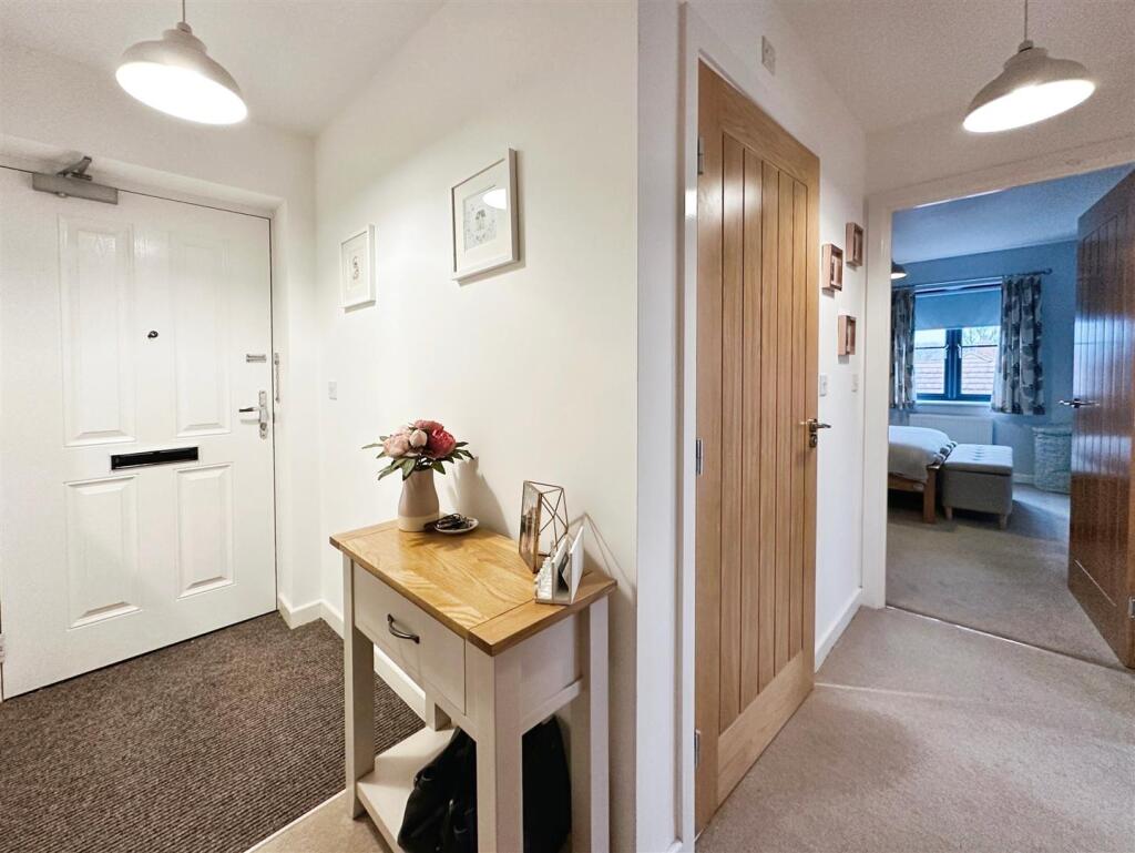 30f76dbc-image_picker_713277B9-829D-4E91-B645-A628