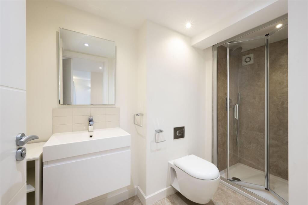 82, Craven Gardens ,8.jpg