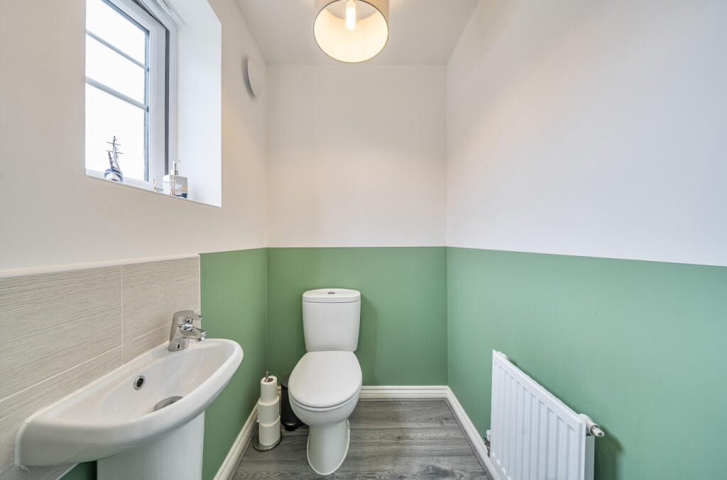 1343267-14-68aede...