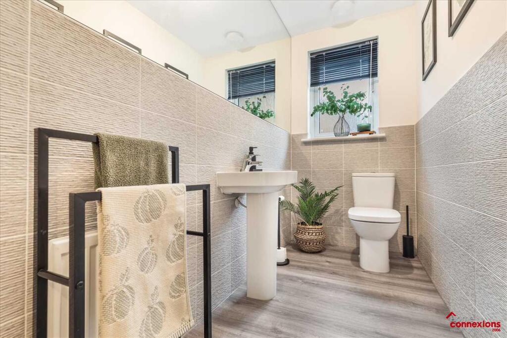 Lower Level WC
