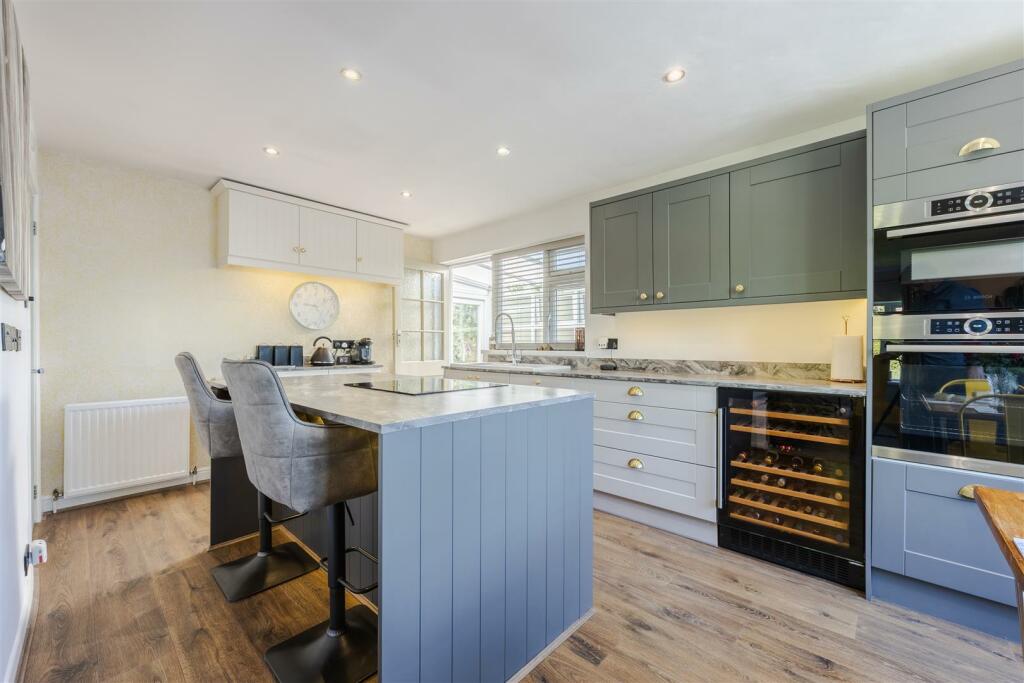 Open plan kitchen diner