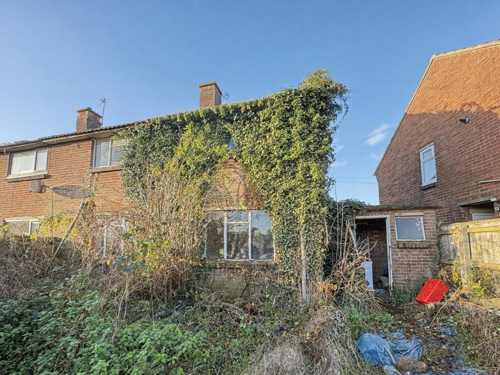 20251211033519 Rear 8ZsS7 T202512121257.jpg