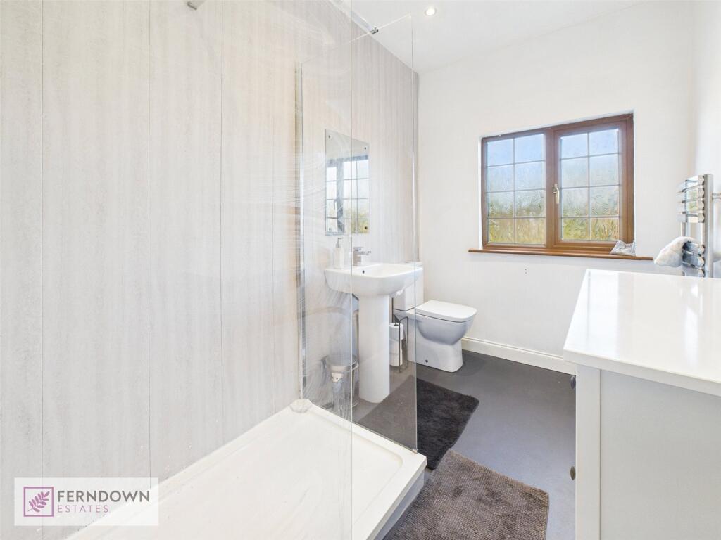 Family Shower Room
