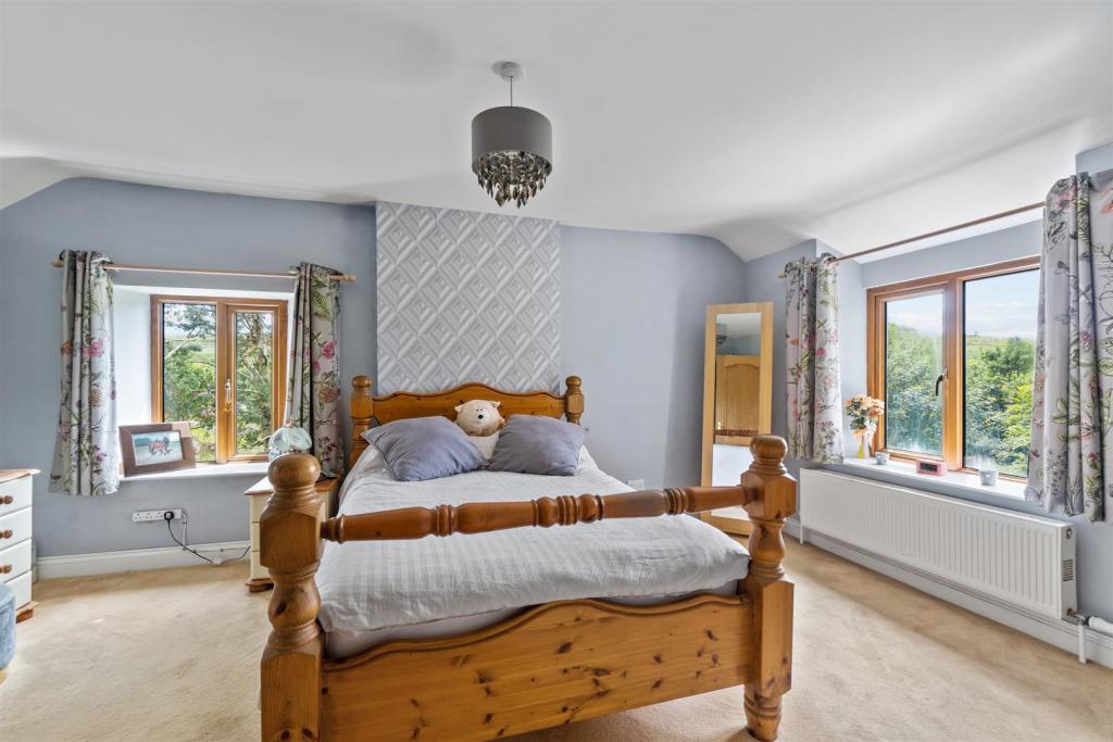 Master bedroom.jpg