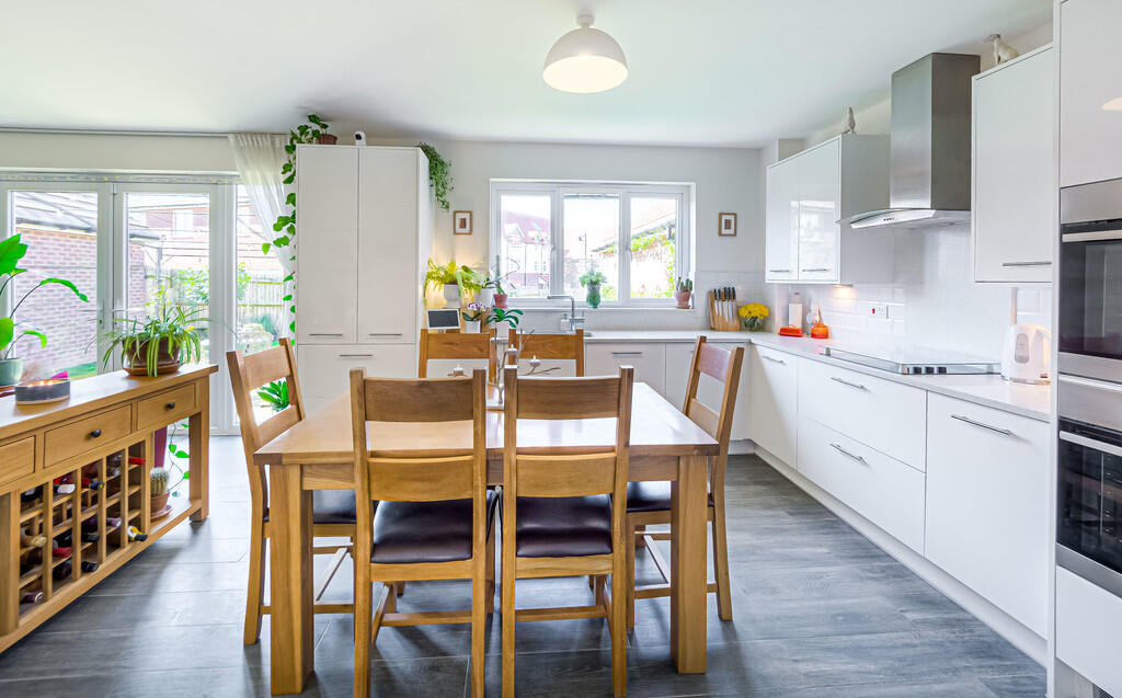 Kitchen/dining ro...