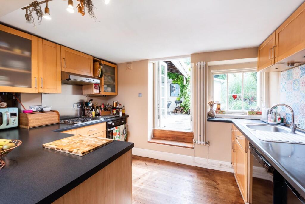 3 Lower East Hayes, Bath BA1 6AN-5.jpg