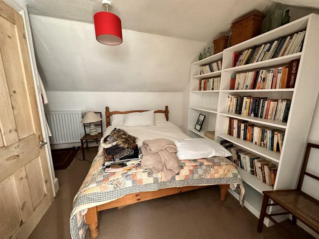 Bedroom 3 (2).JPEG