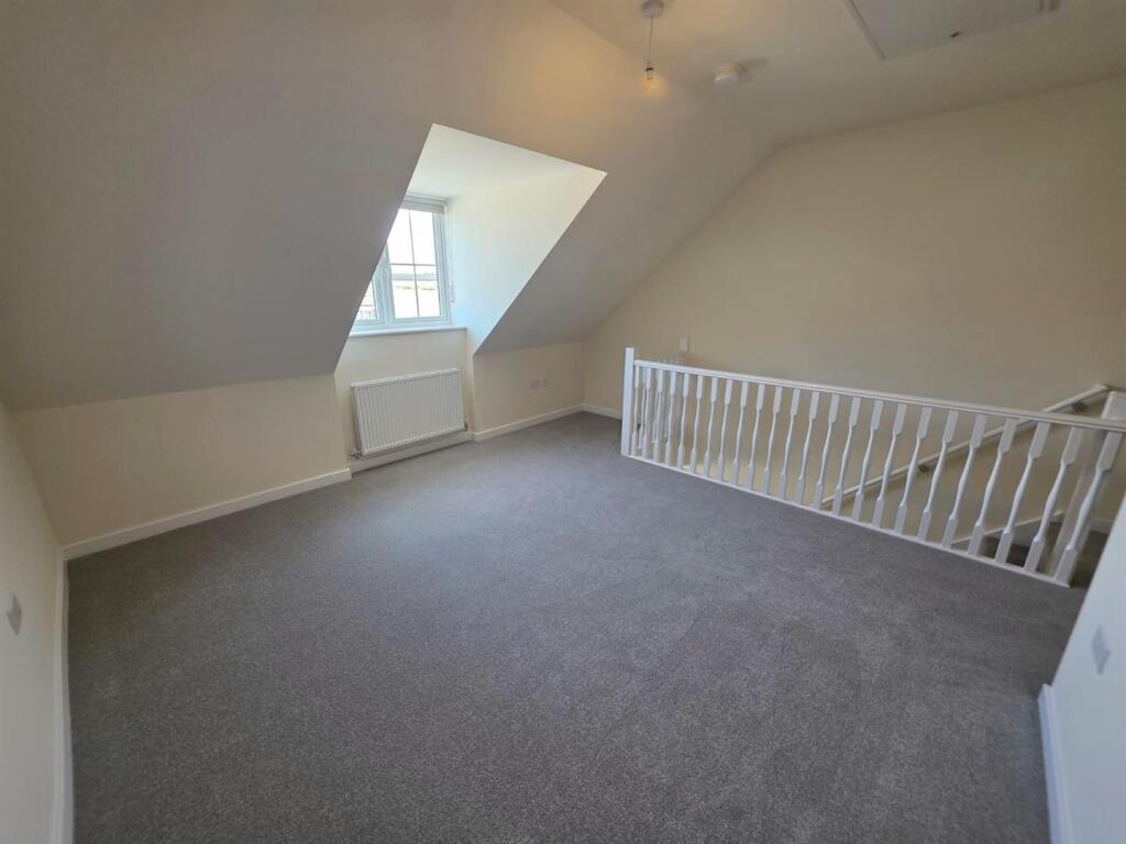 master bed.jpg