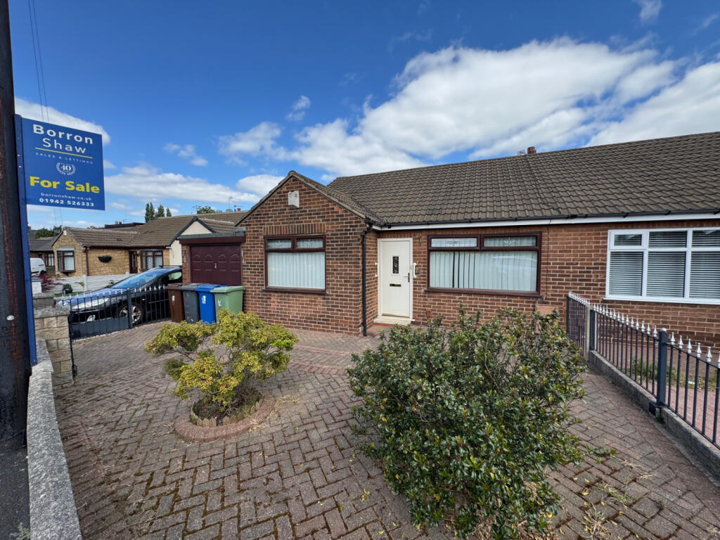 2 Bedroom Semi Detached Bungalow for Sale