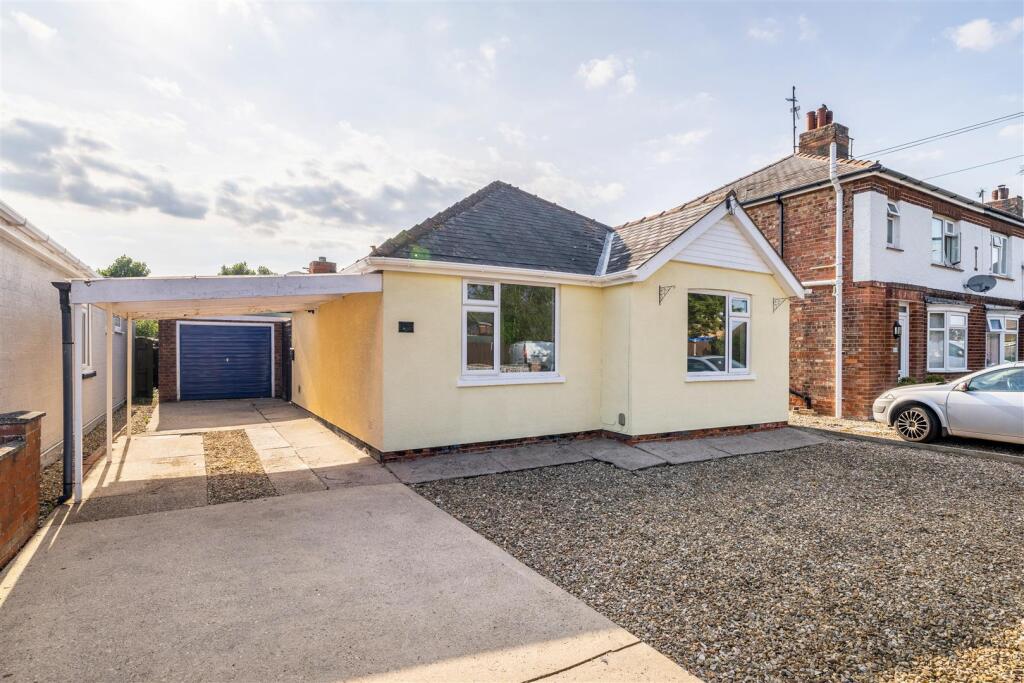 13 Hessle Drive (Boston)-3.jpg