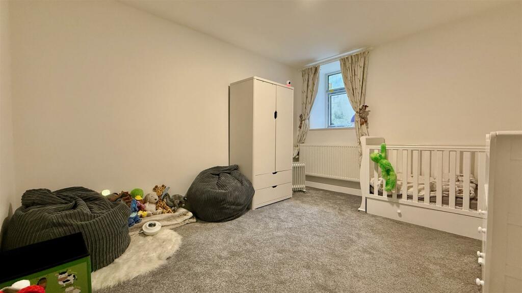 lower ground floor bedroom 2