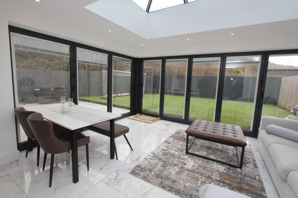 Social Living Area (open to the kitchen)