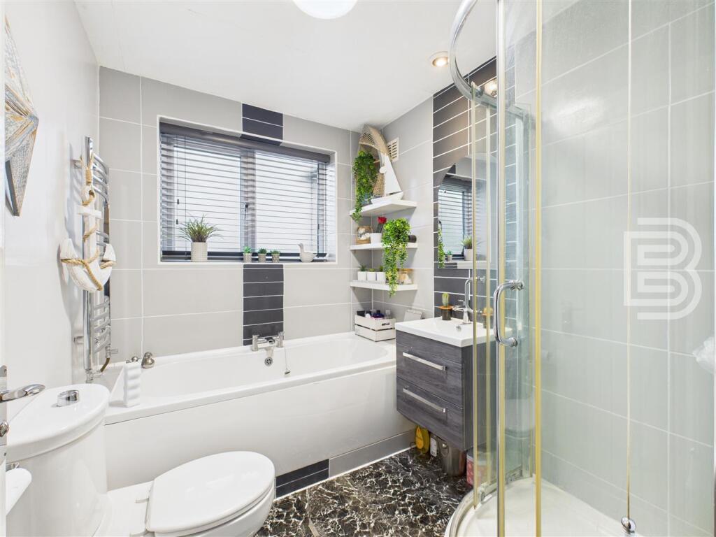 Dyson Close, Hillmorton, Rugby