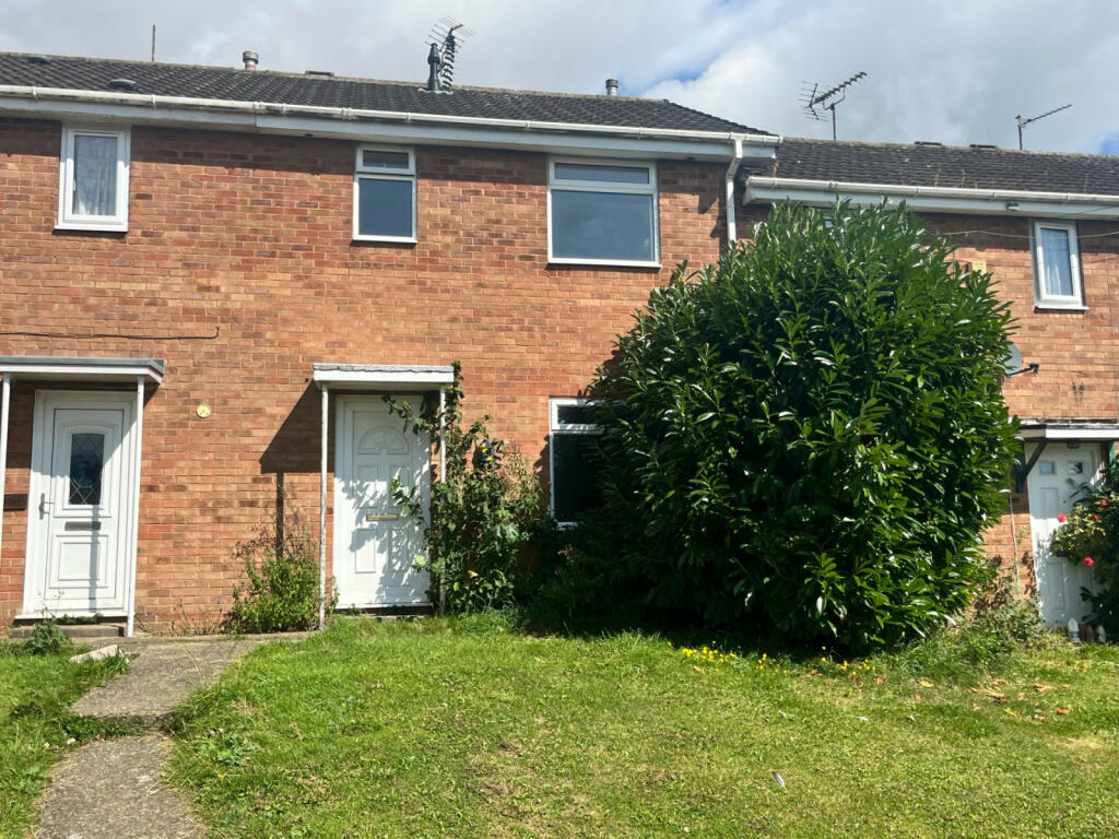 3 Bedroom House - mid terrace for Sale
