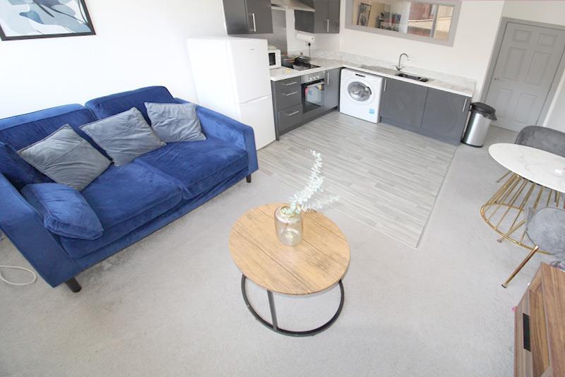 Lounge 2.jpg